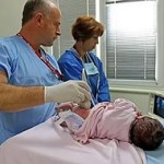 Декодиране на ултразвук на тазобедрените стави на новородени и бебета: нормата на ъглите на TBS