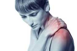Артрит на раменната става: симптоми и лечение