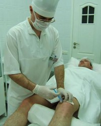Операции на колянната става с артроза