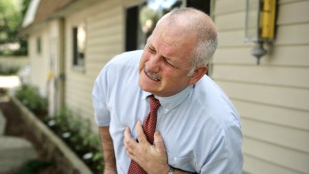 Причини за болка в гърдите и тежко дишане