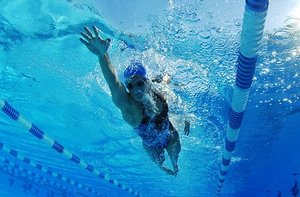 Терапевтично плуване в сколиозата: съвети и предпазни мерки