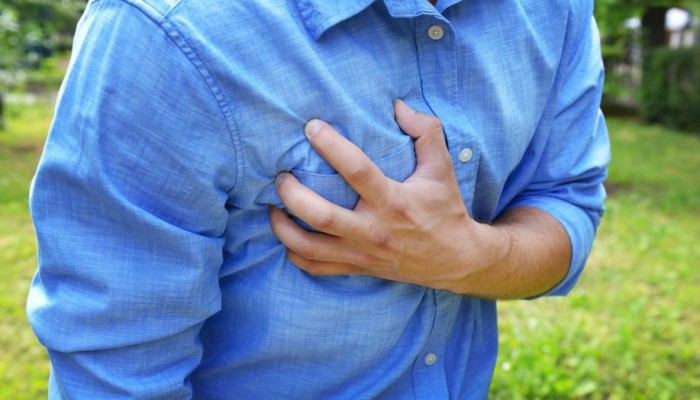Болка в гърдите при кашляне: причини и лечение