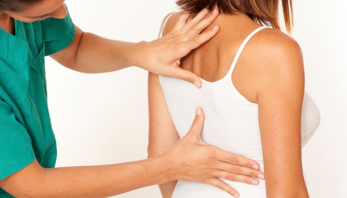 Симптоми и лечение на сколиоза на гръдния кош