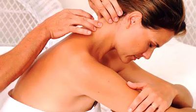 От цервикалната остеохондроза помага за масажа