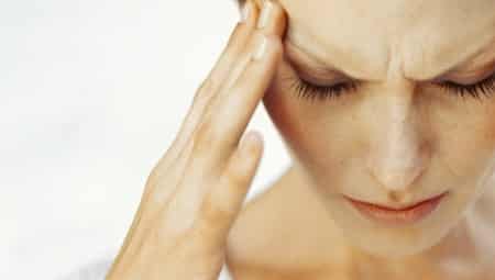 Какво отличава мигрена от аурата и без аура: причини, симптоми, лечение, последици