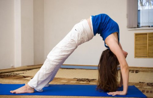 Асани от йога, полезни за гръбнака със сколиоза 1, 2, 3 градуса