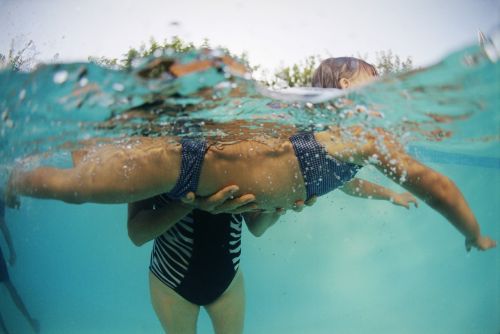 Ефективно терапевтично плуване при сколиоза