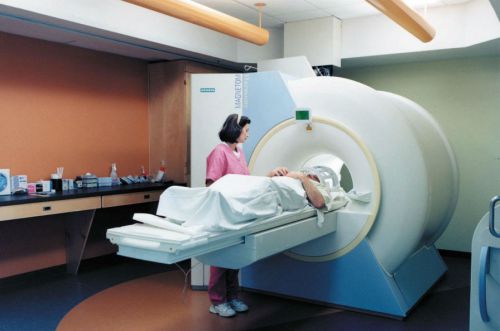 MRI на гърба: за какво и как се прави?