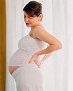 Защо гърбът е наранен по време на бременността и какво да правите?