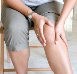 Болка под коляното отзад: причини и средства за защита