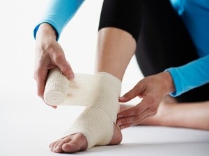 Разтягане на краката на краката: характеристики на лечението, първа помощ