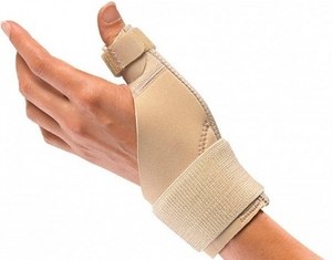 Фрактура на палеца на ръката: симптоми, видове, първа помощ и лечение