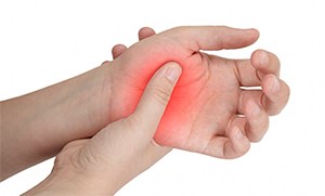 Фрактура на палеца на ръката: симптоми, видове, първа помощ и лечение