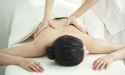 Възможно ли е да направите масаж, ако има херния на гръбначния стълб