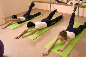 Какви упражнения можете да правите с гръбначния стълб?