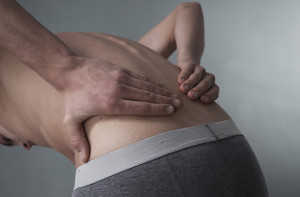 Болката в гърба при жените причинява кръвотечение