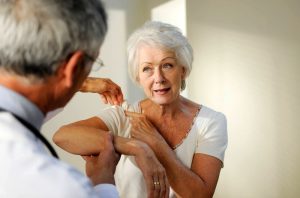 Болка и криза в рамото: причини, лечение, превенция