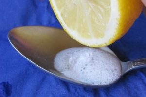 Лечение на остеопороза с яйчен чесън и лимонов сок