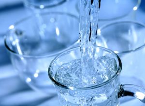 Каква минерална вода мога да пия, докато лекувам подагра?