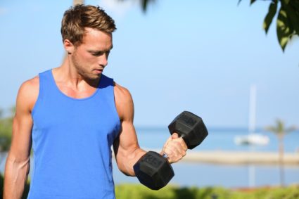 Основни упражнения за гръбначните мускули с гири