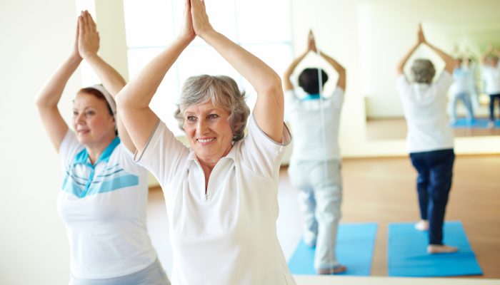 Упражненията упражняват терапия за артроза на раменната става