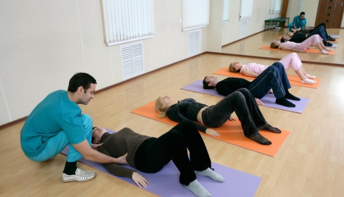 Упражнения за лечение на херния на лумбалния гръбначен стълб