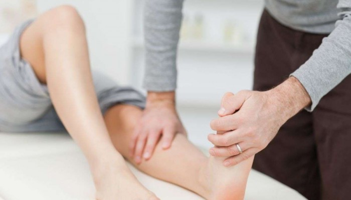 Как да направите масаж с плоски крака при деца и възрастни?