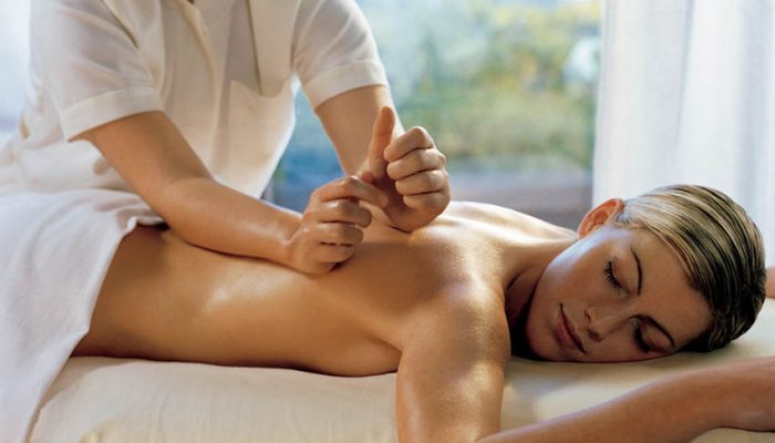 Терапевтичен масаж за гърба