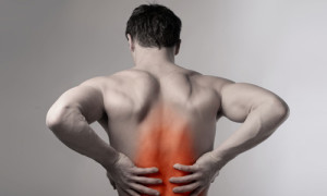 Как да облекчим болката в гърба у дома