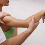 Симптоми на симптомите на остеохондрозата на шийните гръдния кош
