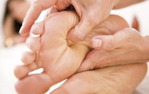 Масаж на краката: правилата за поведение, използваните техники, ползите и цената на тази процедура