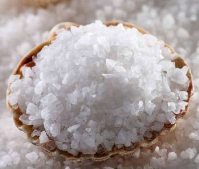 Дали маслото и солта помагат с остеохондрозата?