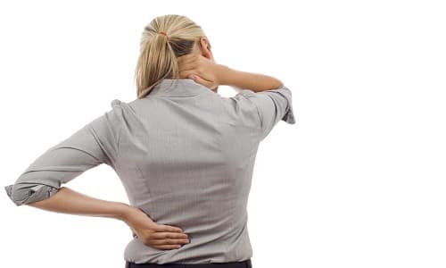 Причини, симптоми и начини за лечение на липоми по гърба на врата