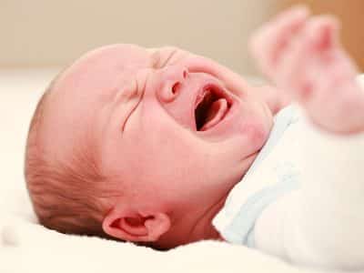 Причини и лечение на тремор при новородени