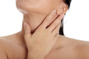 Болка в гърлото и врата: Има ли връзка с проблемите на гръбначния стълб