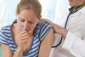 Защо може да има болка в гърба по време на кашлица?