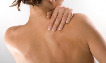 Болка в гърба на лявото рамо