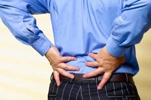 Болки в гърба: причините за появата им при жените и мъжете