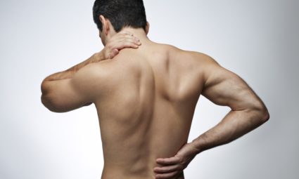 Какво прави тялото с болка в долната част на гърба?