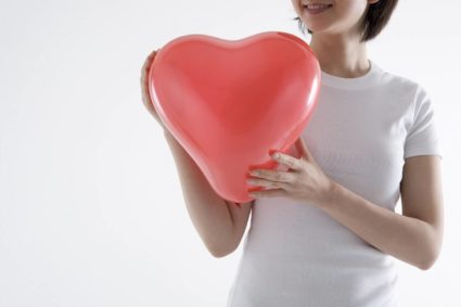 Причини и признаци на симптомите на болка в сърцето при вдъхновение