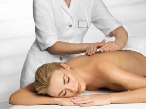 Характеристики на извършване на масаж с херния на гръбначния стълб