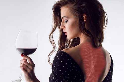Увреждане на алкохола с остеохондроза: 6 причини да се каже не на алкохол