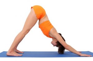 Възможно ли е да практикувате йога с херния на гръбначния стълб?