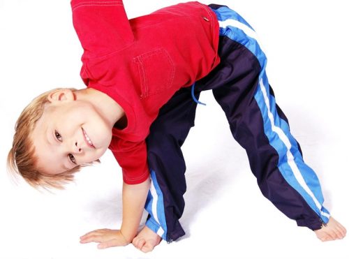 Терапевтична гимнастика в случай на нарушение на позата при деца