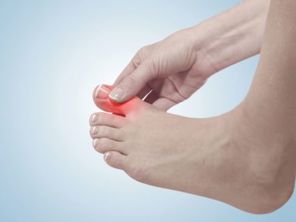 Какво може да причини изтръпване на палеца на крака?