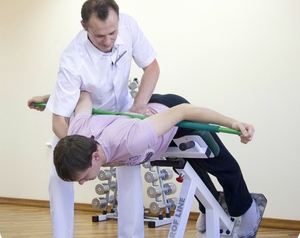 Упражнения упражняване след операция на гръбначния стълб: ползи, препоръчва комплекс