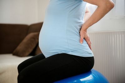 Болка в гърба по време на бременност през второто тримесечие