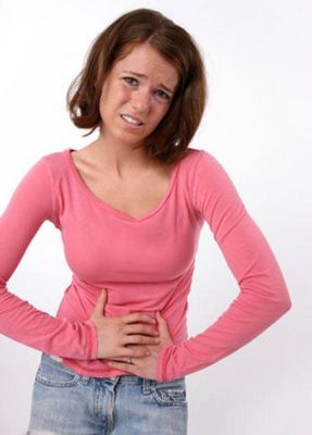 Болка в страните на корема и в долната част на гърба на жените