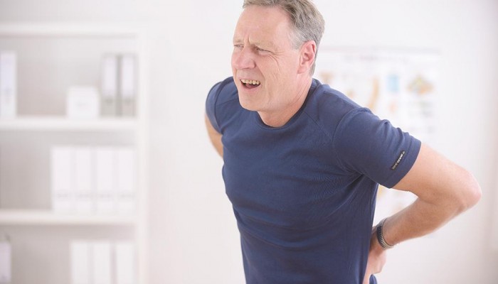 Болка в гърба с кашлица: причини