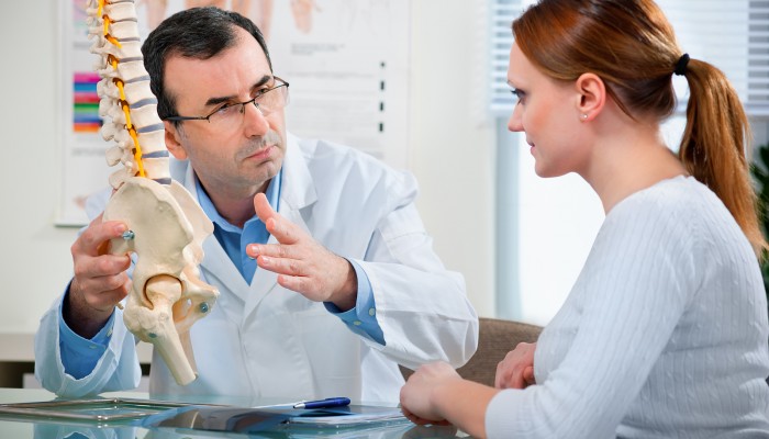 Симптоми и лечение на дорсопатия на гръбначния стълб